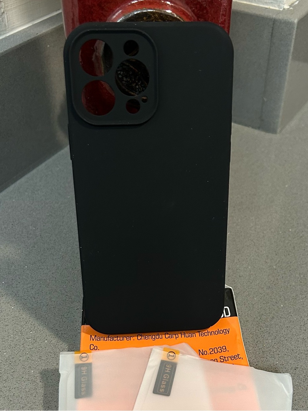 Black iPhone Case w/ 2 Screen Protectors 13Pro Max